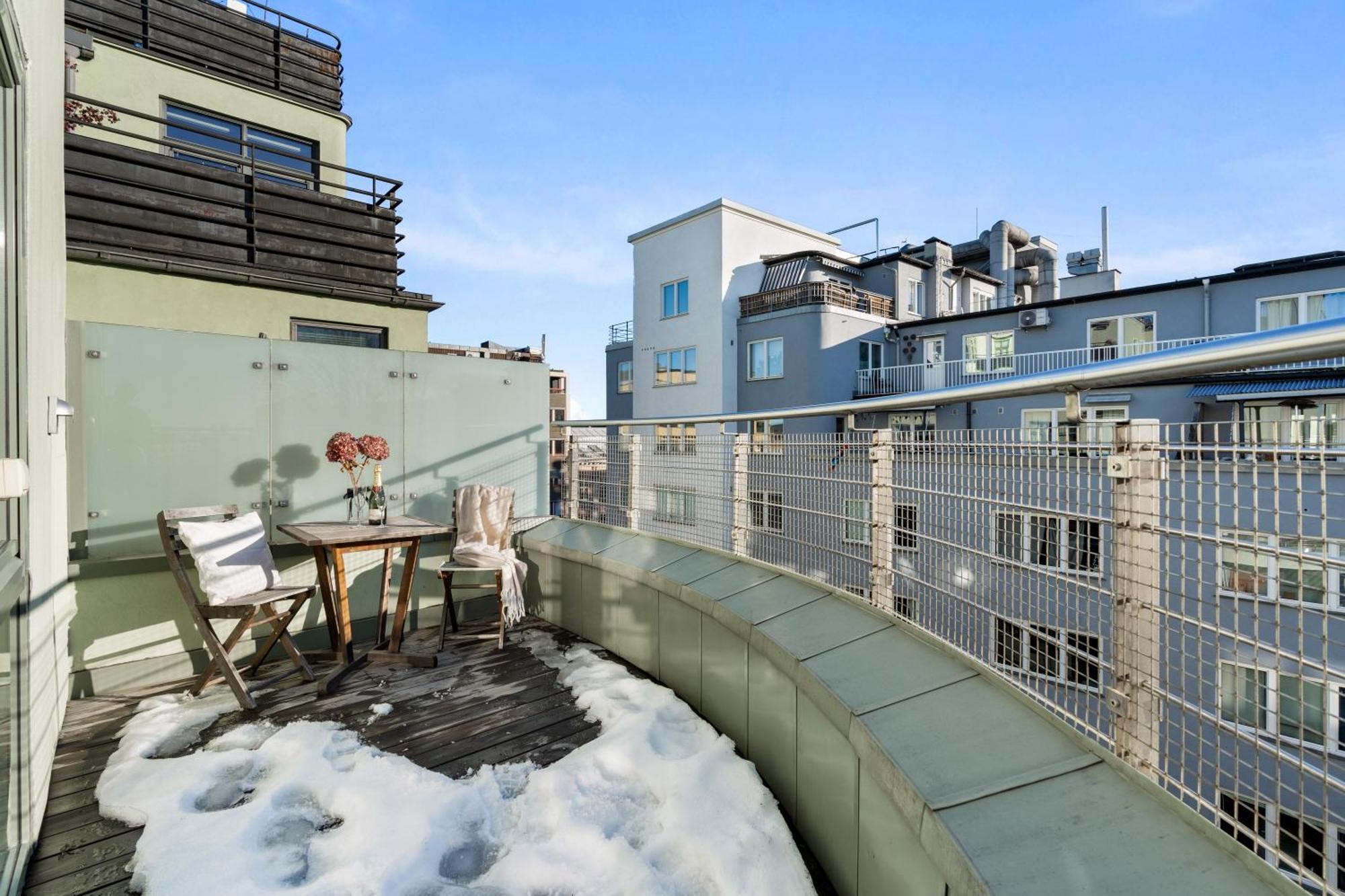 Floor With Balcony - Super - 5 Pax * Oslo